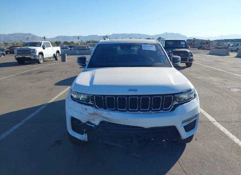 Photo 12 of 2024 Jeep Grand CHEROKEE 4XE (VIN 1C4RJYB66R8520822)