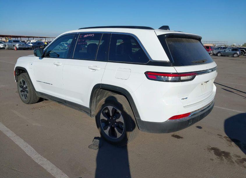 Photo 3 of 2024 Jeep Grand CHEROKEE 4XE (VIN 1C4RJYB66R8520822)