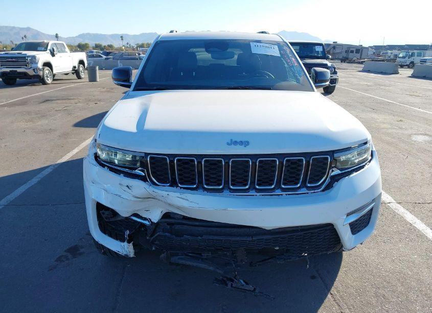 Photo 6 of 2024 Jeep Grand CHEROKEE 4XE (VIN 1C4RJYB66R8520822)