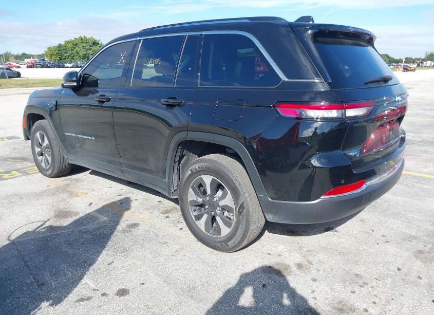 Photo 3 of 2024 Jeep Grand CHEROKEE 4XE (VIN 1C4RJYB66R8958000)
