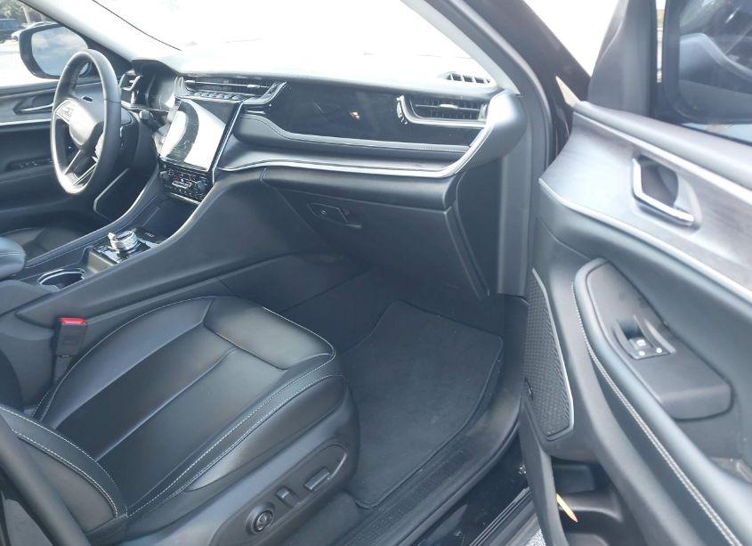 Photo 5 of 2024 Jeep Grand CHEROKEE 4XE (VIN 1C4RJYB66R8958000)
