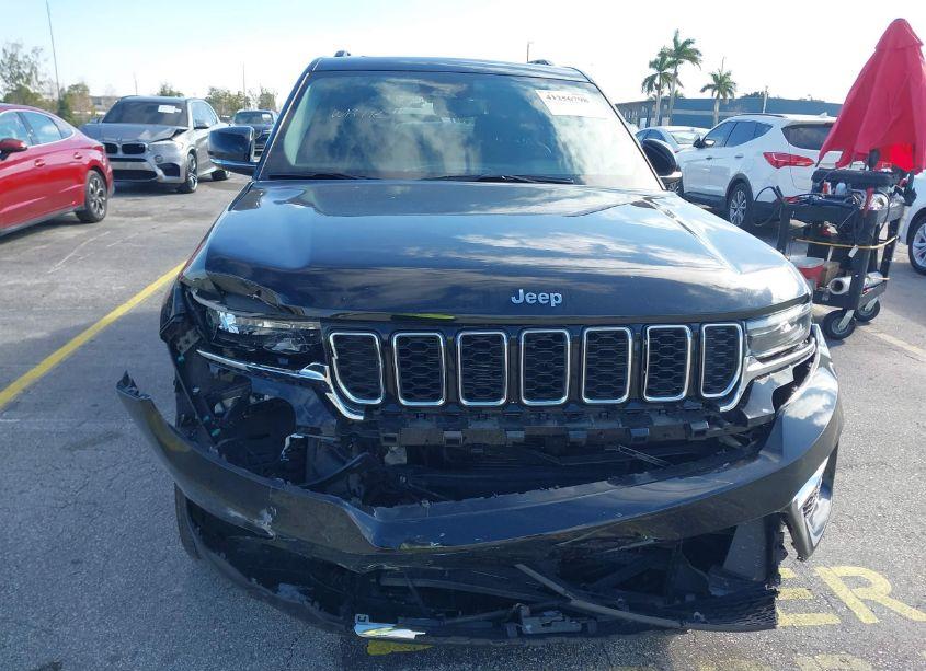 Photo 6 of 2024 Jeep Grand CHEROKEE 4XE (VIN 1C4RJYB66R8958000)