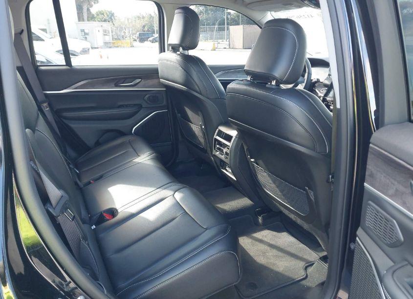Photo 8 of 2024 Jeep Grand CHEROKEE 4XE (VIN 1C4RJYB66R8958000)
