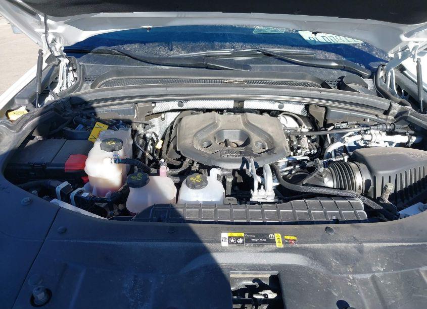 Photo 10 of 2024 Jeep Grand CHEROKEE 4XE (VIN 1C4RJYB66RC170833)