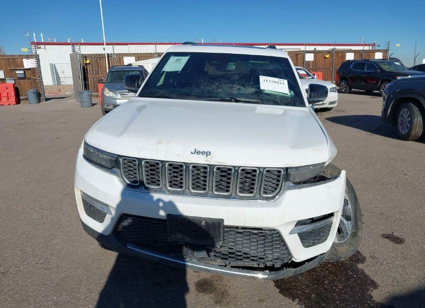 Photo 12 of 2024 Jeep Grand CHEROKEE 4XE (VIN 1C4RJYB66RC170833)