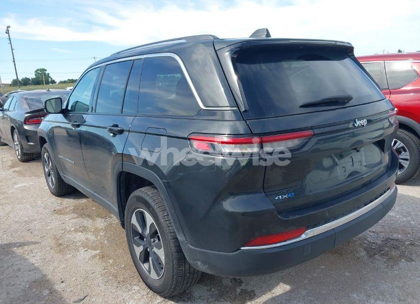 Photo 3 of 2024 Jeep Grand CHEROKEE 4XE (VIN 1C4RJYB66RC709970)