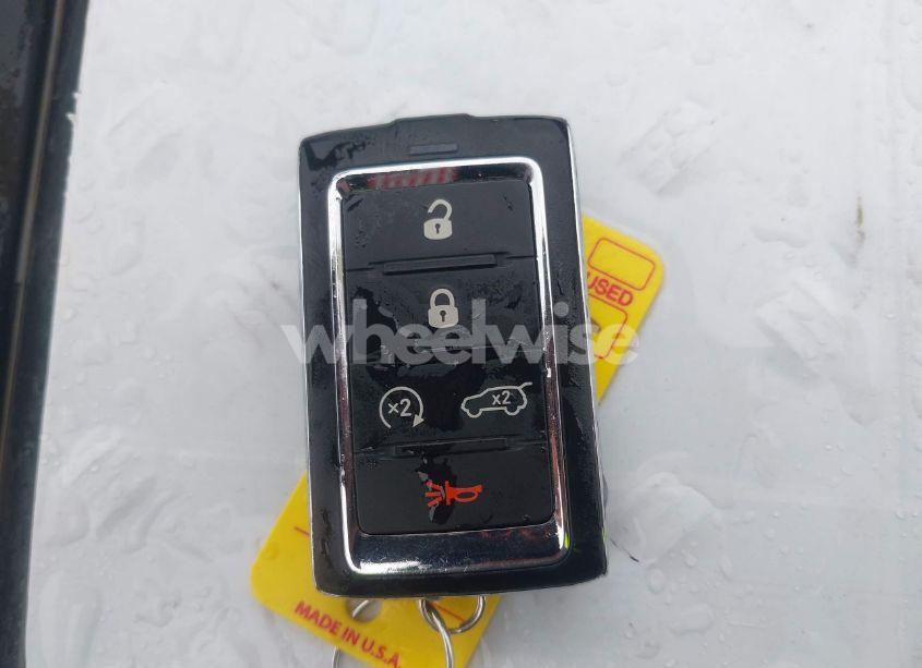 Photo 11 of 2023 Jeep Grand CHEROKEE 4XE (VIN 1C4RJYB67P8788775)