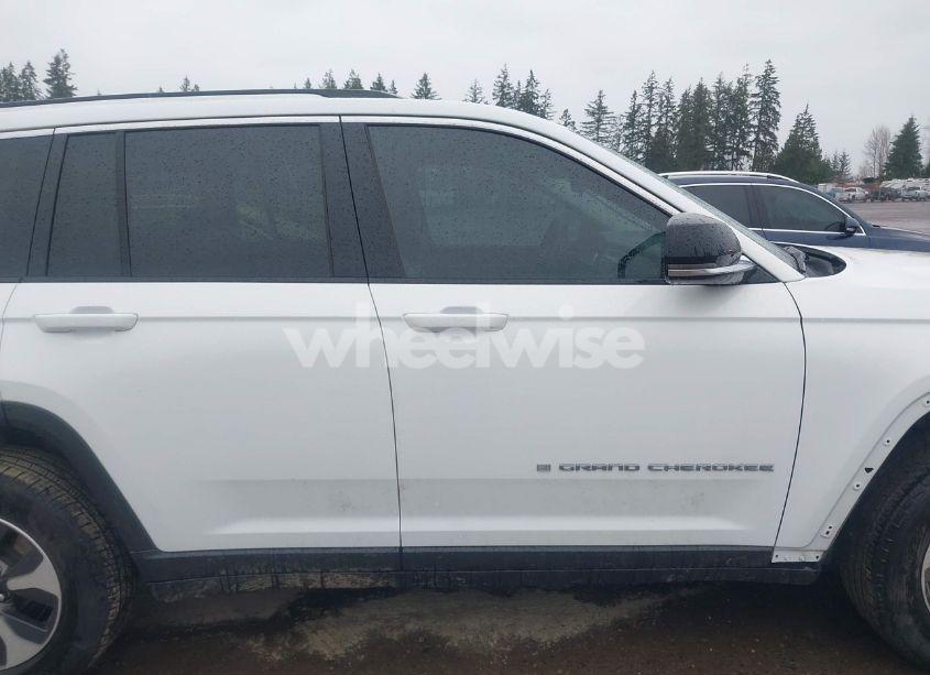 Photo 14 of 2023 Jeep Grand CHEROKEE 4XE (VIN 1C4RJYB67P8788775)