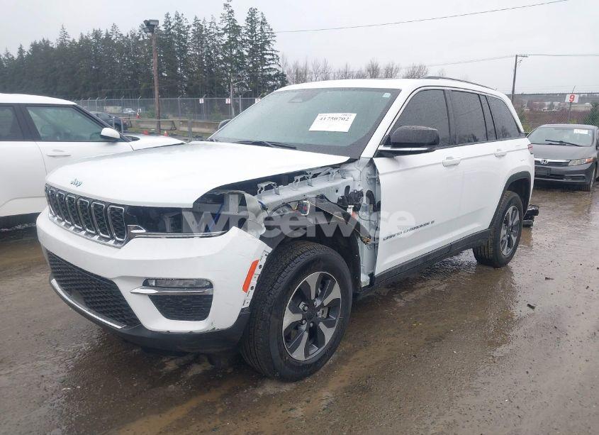 Photo 2 of 2023 Jeep Grand CHEROKEE 4XE (VIN 1C4RJYB67P8788775)