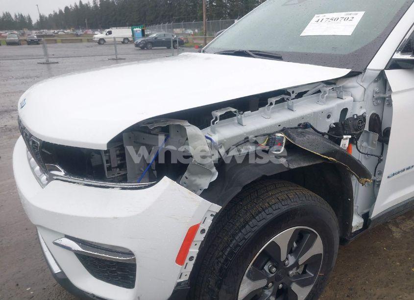 Photo 6 of 2023 Jeep Grand CHEROKEE 4XE (VIN 1C4RJYB67P8788775)