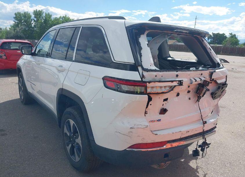 Photo 3 of 2023 Jeep Grand CHEROKEE 4XE (VIN 1C4RJYB67PC624021)