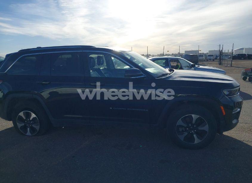 Photo 13 of 2023 Jeep Grand CHEROKEE 4XE (VIN 1C4RJYB67PC624150)