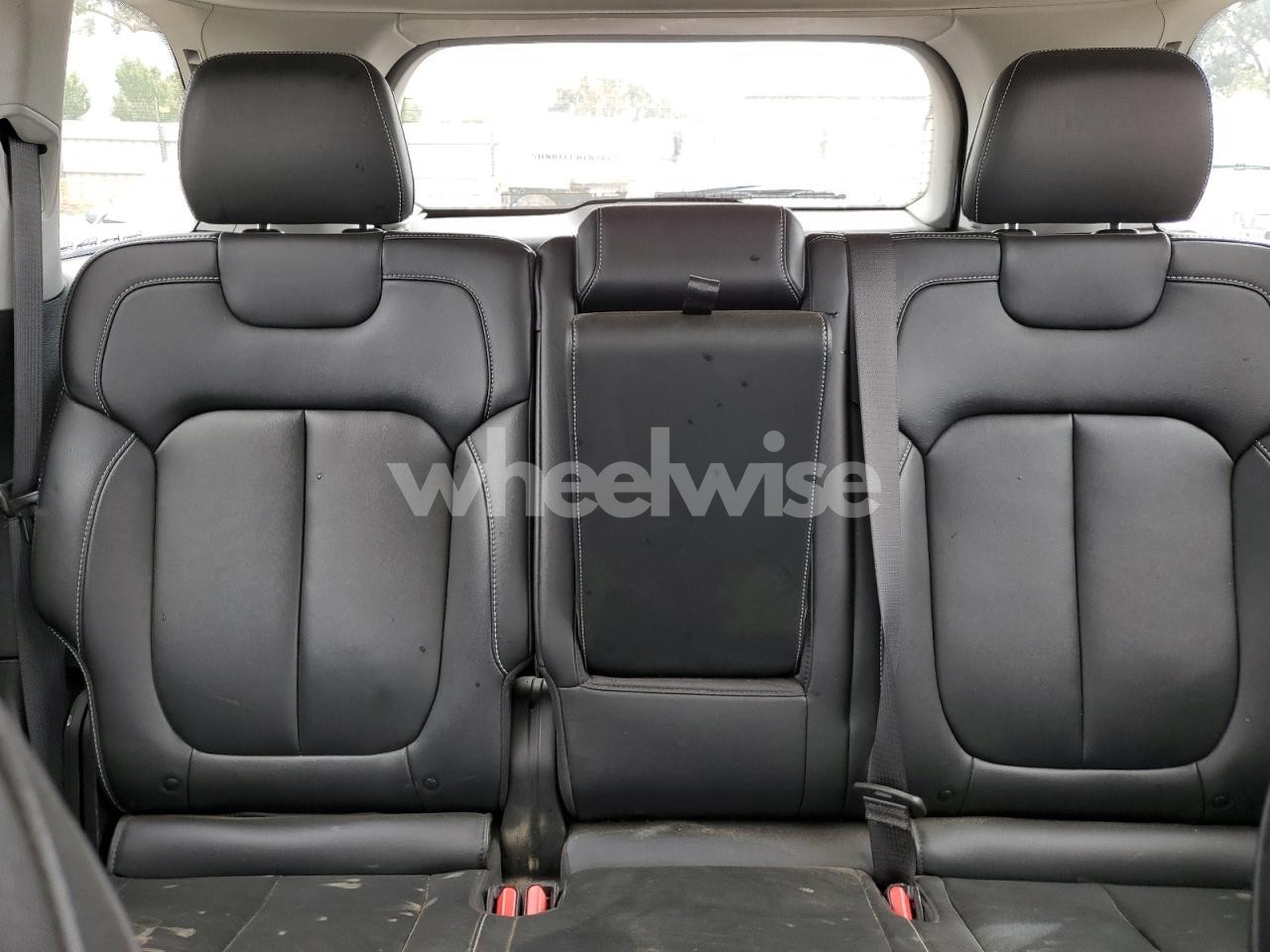 Photo 10 of 2023 JEEP GRAND CHEROKEE LIMITED 4XE (VIN 1C4RJYB67PC624360)