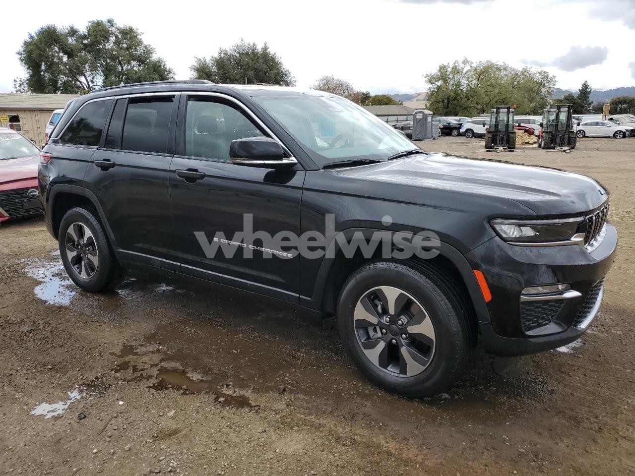 Photo 4 of 2023 JEEP GRAND CHEROKEE LIMITED 4XE (VIN 1C4RJYB67PC624360)