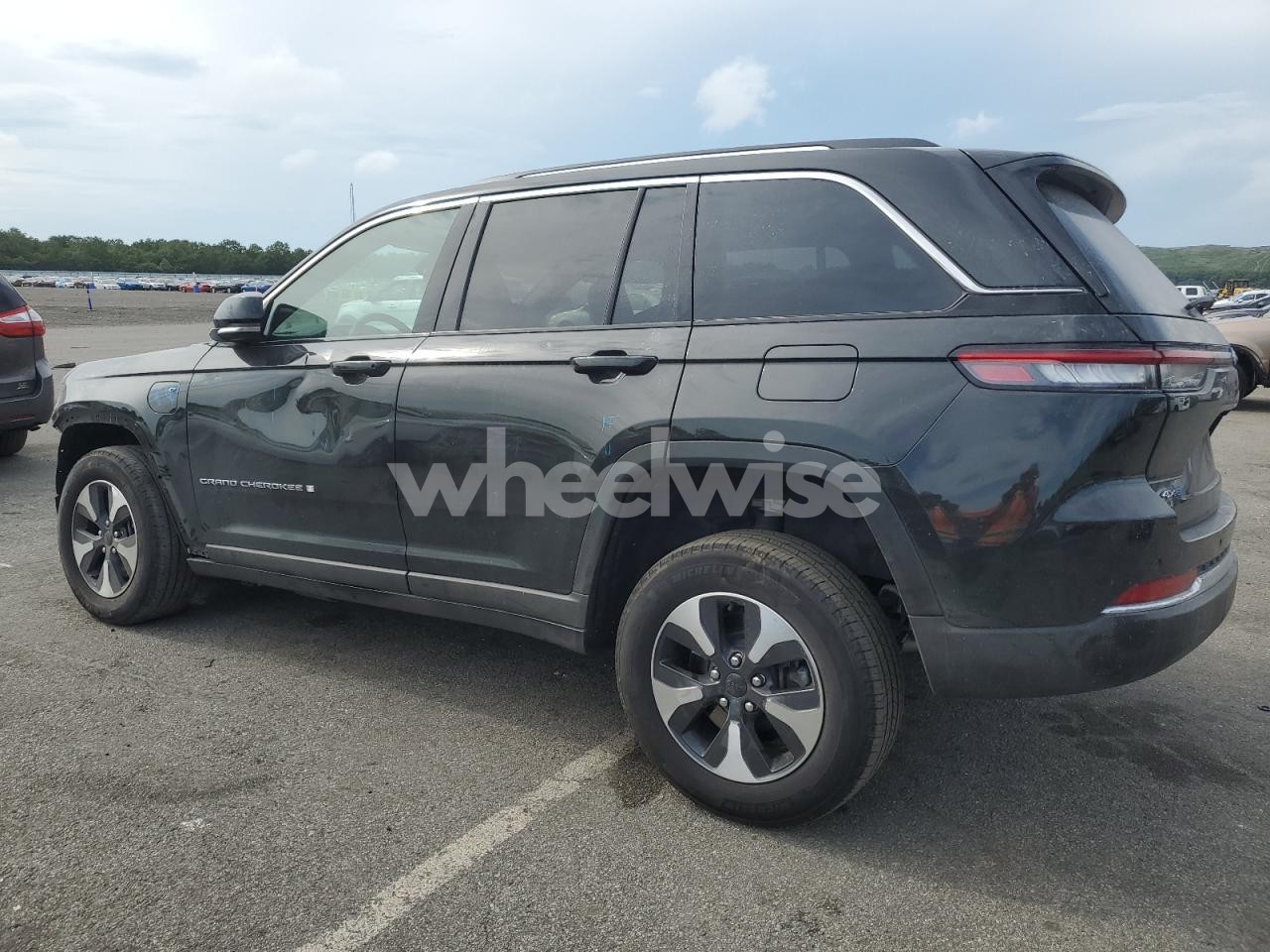 Photo 2 of 2023 JEEP GRAND CHEROKEE LIMITED 4XE (VIN 1C4RJYB67PC665409)