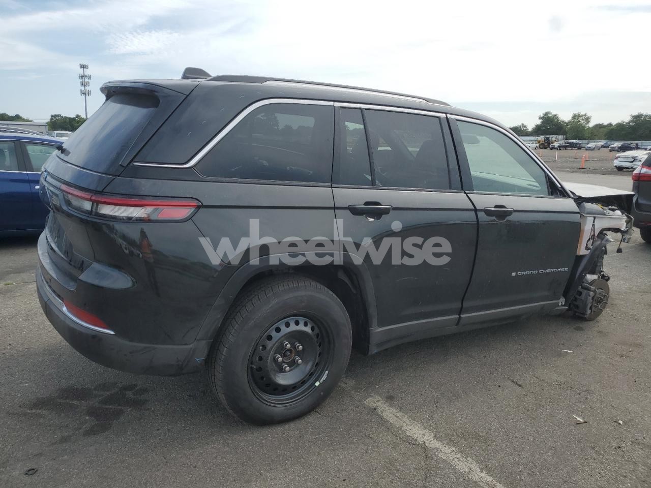 Photo 3 of 2023 JEEP GRAND CHEROKEE LIMITED 4XE (VIN 1C4RJYB67PC665409)