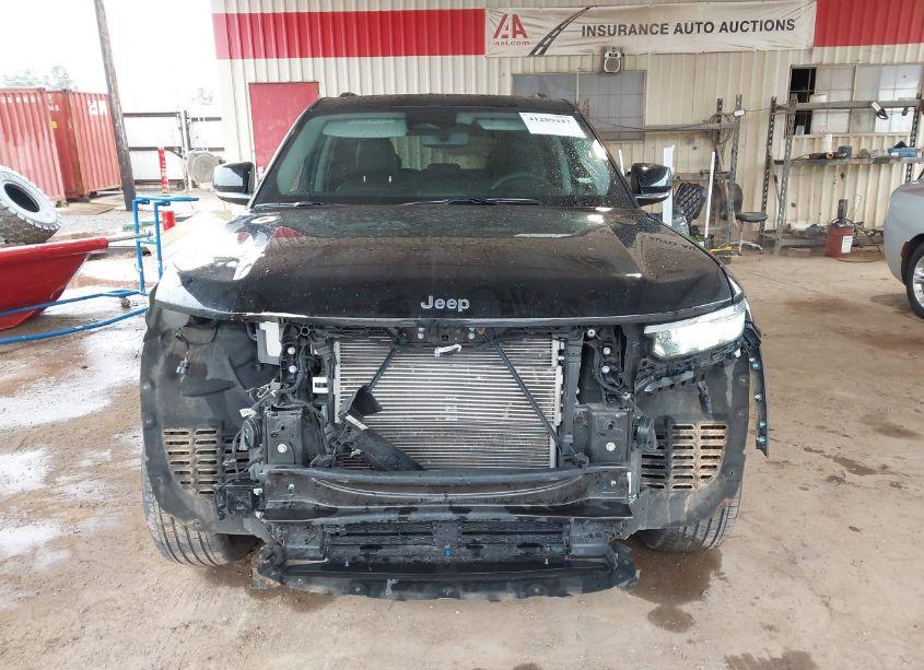 Photo 13 of 2024 Jeep Grand CHEROKEE 4XE (VIN 1C4RJYB67R8958135)