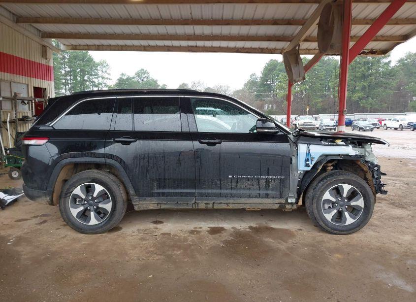 Photo 14 of 2024 Jeep Grand CHEROKEE 4XE (VIN 1C4RJYB67R8958135)