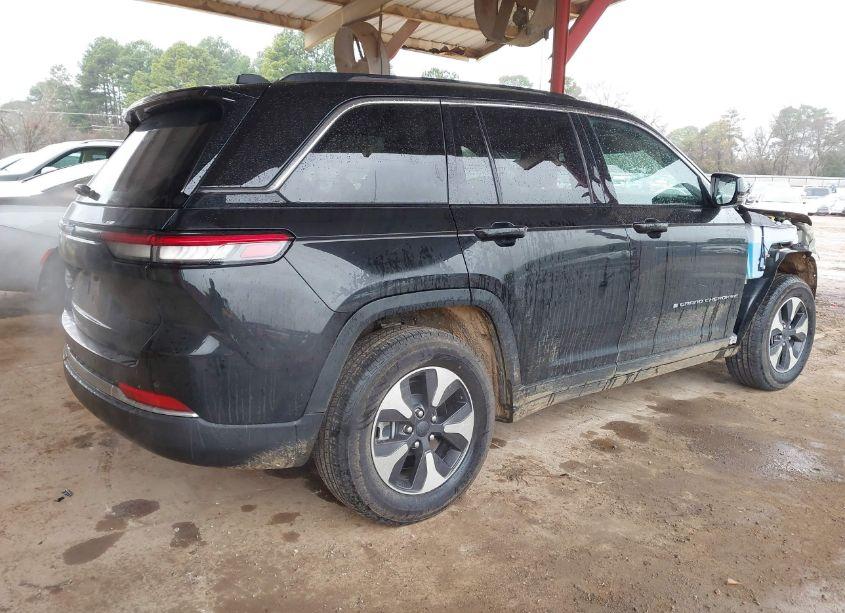 Photo 4 of 2024 Jeep Grand CHEROKEE 4XE (VIN 1C4RJYB67R8958135)