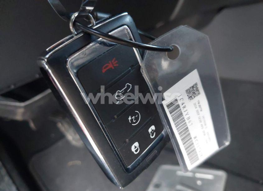 Photo 11 of 2024 Jeep Grand CHEROKEE 4XE (VIN 1C4RJYB67RC117428)