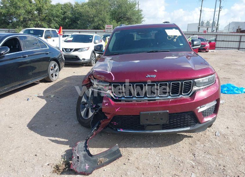 Photo 13 of 2024 Jeep Grand CHEROKEE 4XE (VIN 1C4RJYB67RC117428)