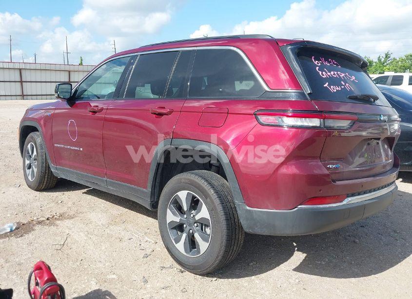 Photo 3 of 2024 Jeep Grand CHEROKEE 4XE (VIN 1C4RJYB67RC117428)