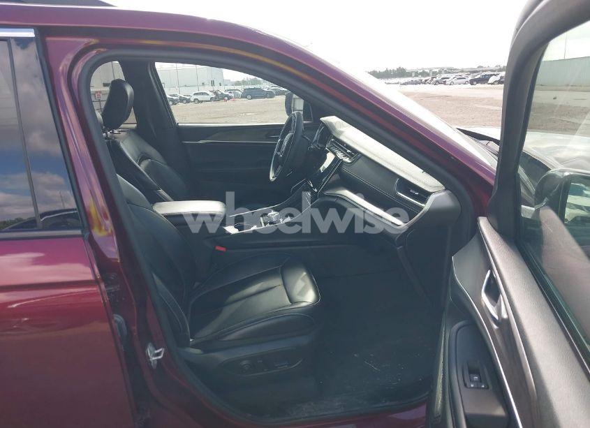 Photo 5 of 2024 Jeep Grand CHEROKEE 4XE (VIN 1C4RJYB67RC117428)