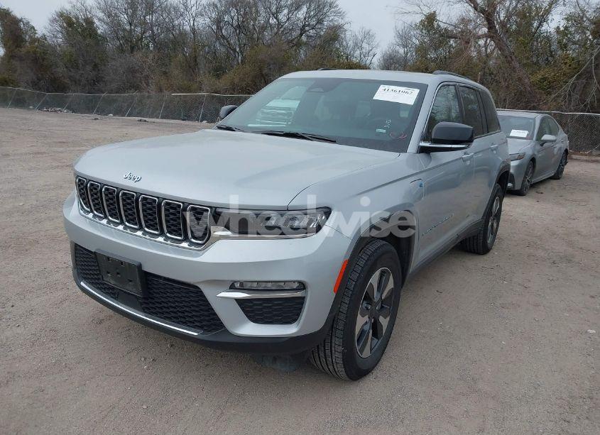 Photo 2 of 2024 Jeep Grand CHEROKEE 4XE (VIN 1C4RJYB67RC146542)