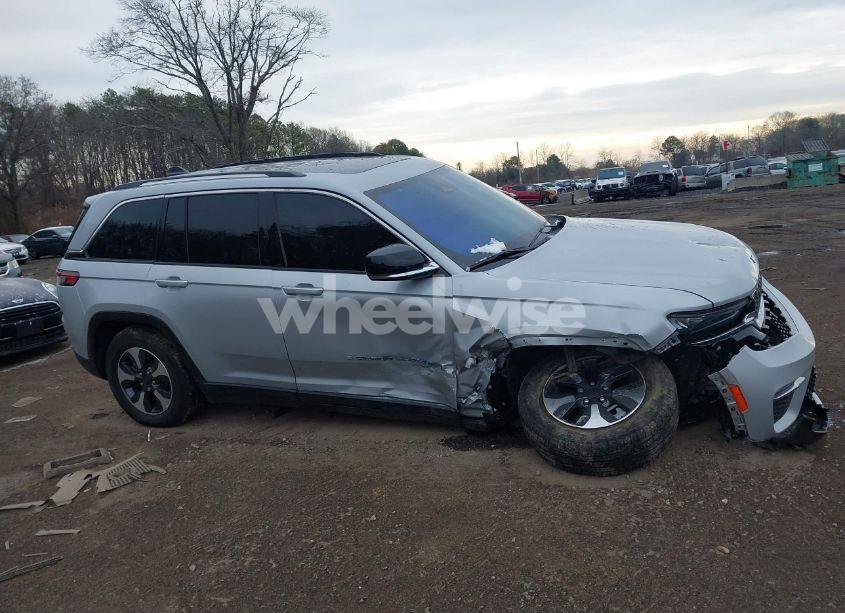 Photo 13 of 2023 Jeep Grand CHEROKEE 4XE (VIN 1C4RJYB68PC610533)