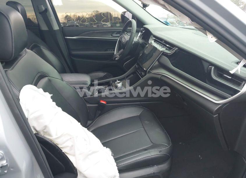 Photo 5 of 2023 Jeep Grand CHEROKEE 4XE (VIN 1C4RJYB68PC610533)