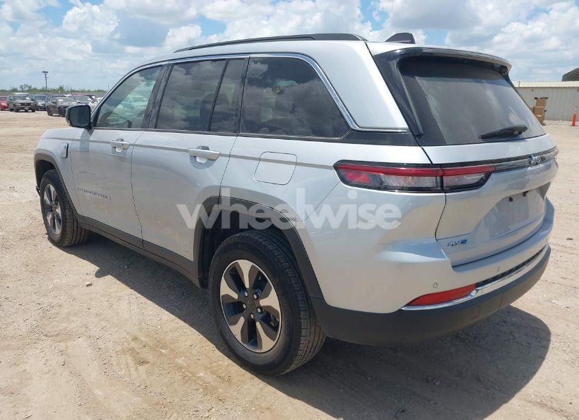 Photo 3 of 2024 Jeep Grand CHEROKEE 4XE (VIN 1C4RJYB68R8516819)