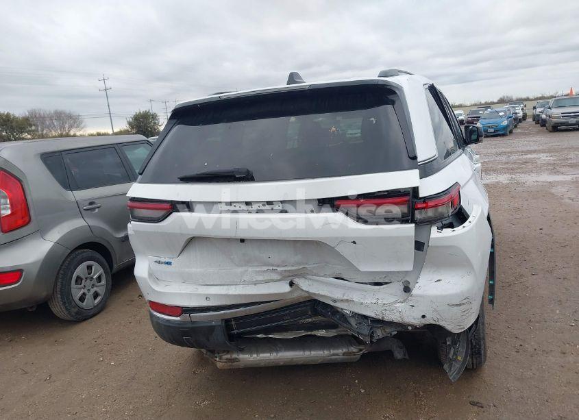 Photo 16 of 2024 Jeep Grand CHEROKEE 4XE (VIN 1C4RJYB68R8518683)