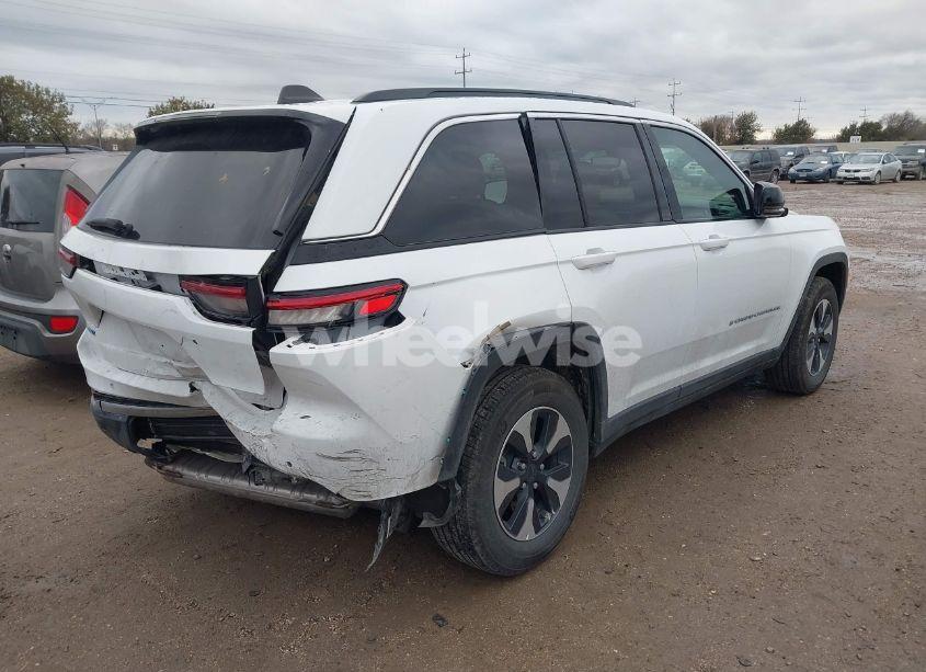 Photo 4 of 2024 Jeep Grand CHEROKEE 4XE (VIN 1C4RJYB68R8518683)