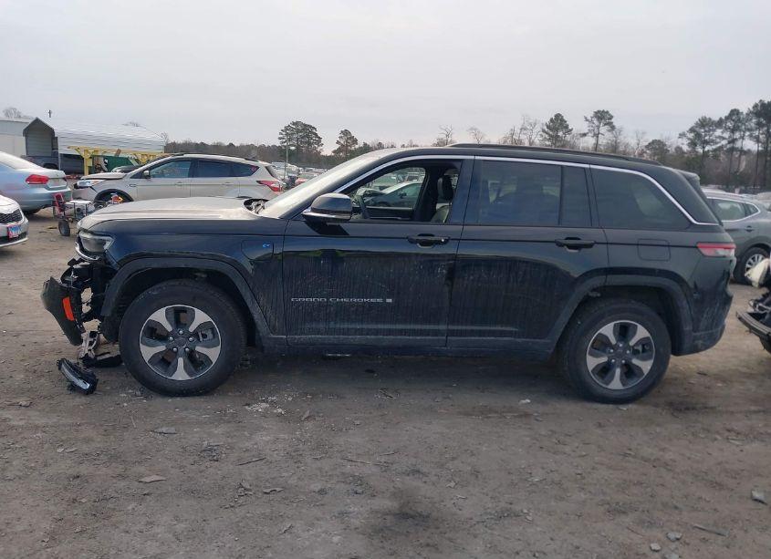Photo 14 of 2024 Jeep Grand CHEROKEE 4XE (VIN 1C4RJYB68RC203279)