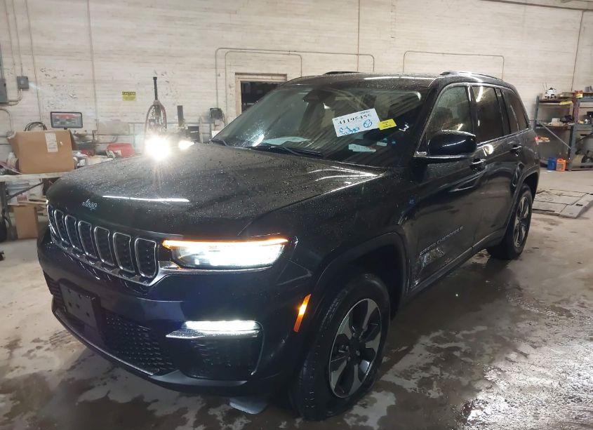 Photo 2 of 2024 Jeep Grand CHEROKEE 4XE ANNIVERSARY EDITION (VIN 1C4RJYB68RC710134)