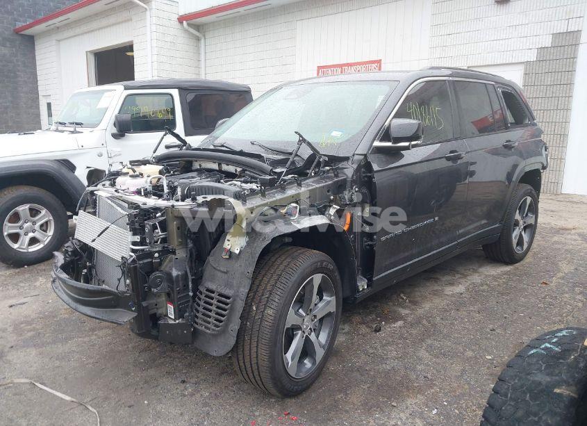 Photo 2 of 2023 Jeep Grand CHEROKEE 4XE (VIN 1C4RJYB69PC582211)