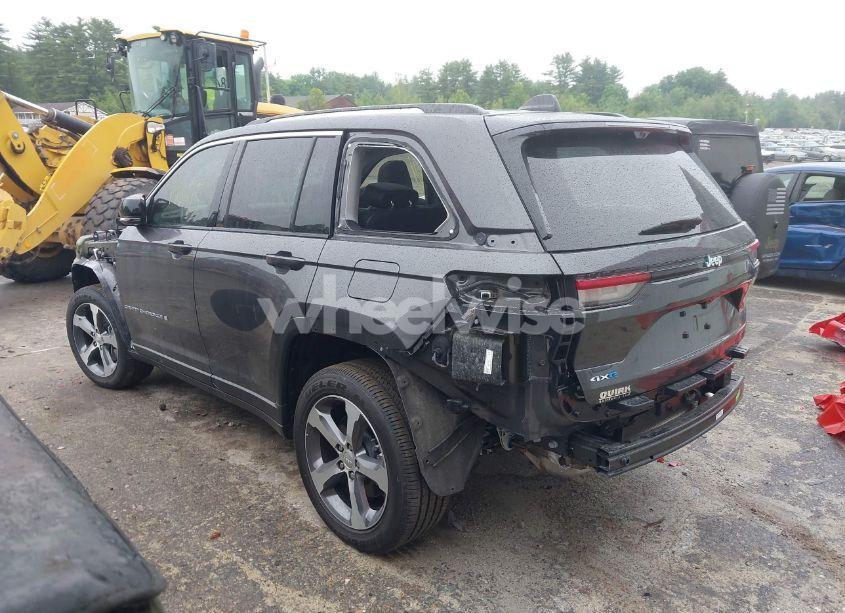 Photo 3 of 2023 Jeep Grand CHEROKEE 4XE (VIN 1C4RJYB69PC582211)