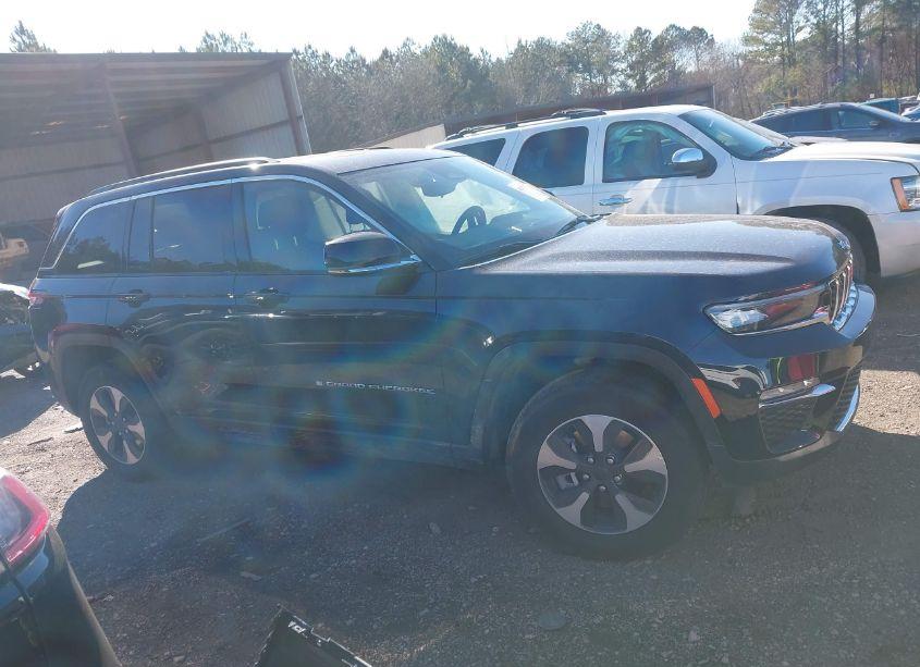 Photo 12 of 2024 Jeep Grand CHEROKEE 4XE (VIN 1C4RJYB69R8531782)