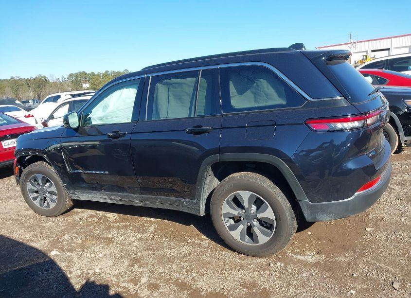 Photo 13 of 2024 Jeep Grand CHEROKEE 4XE (VIN 1C4RJYB69R8531782)