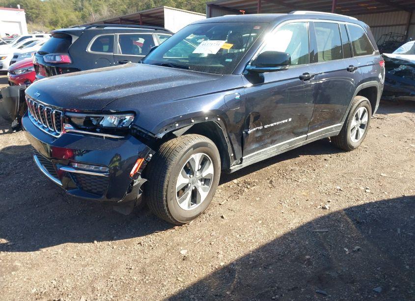 Photo 2 of 2024 Jeep Grand CHEROKEE 4XE (VIN 1C4RJYB69R8531782)