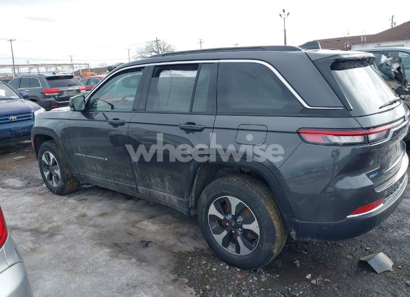 Photo 14 of 2024 Jeep Grand CHEROKEE 4XE (VIN 1C4RJYB6XRC117732)