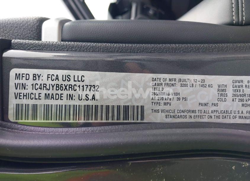 Photo 9 of 2024 Jeep Grand CHEROKEE 4XE (VIN 1C4RJYB6XRC117732)