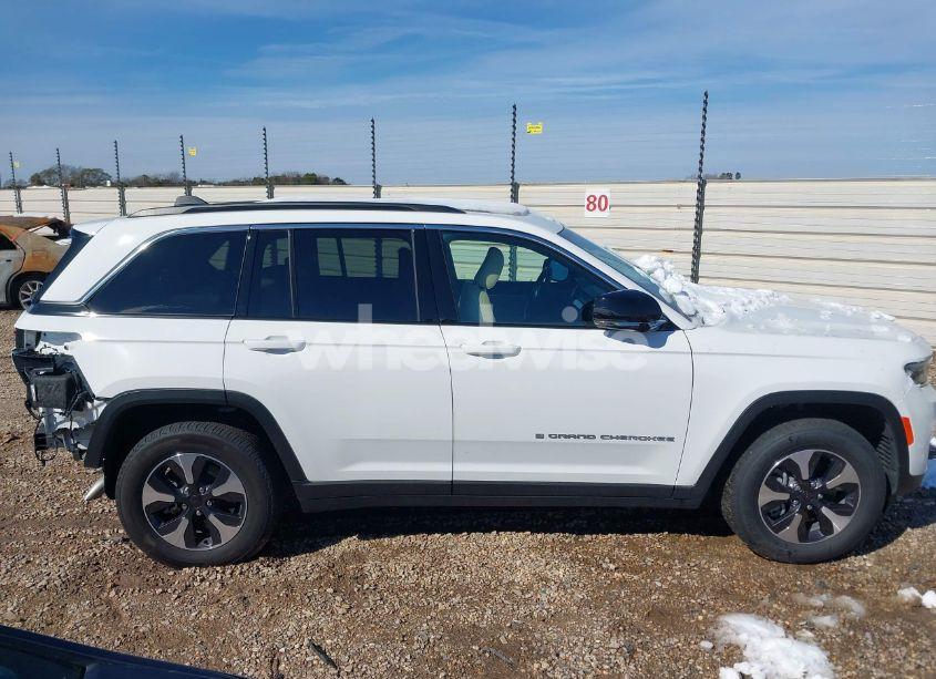 Photo 14 of 2024 Jeep Grand CHEROKEE 4XE (VIN 1C4RJYB6XRC133655)