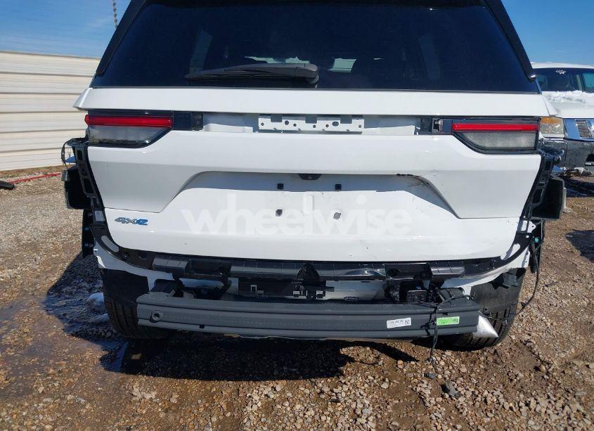 Photo 6 of 2024 Jeep Grand CHEROKEE 4XE (VIN 1C4RJYB6XRC133655)