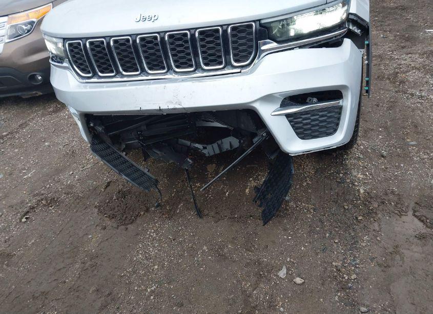 Photo 6 of 2024 Jeep Grand CHEROKEE 4XE (VIN 1C4RJYB6XRC145398)