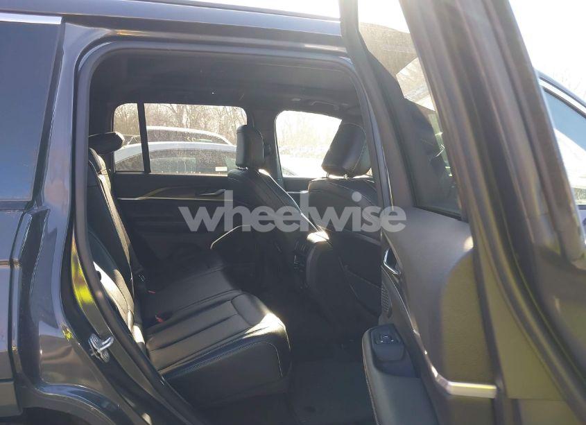 Photo 8 of 2024 Jeep Grand CHEROKEE 4XE (VIN 1C4RJYB6XRC158619)