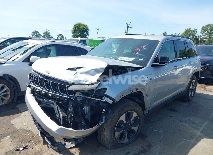 Photo 6 of 2024 Jeep Grand CHEROKEE 4XE (VIN 1C4RJYB6XRC171449)