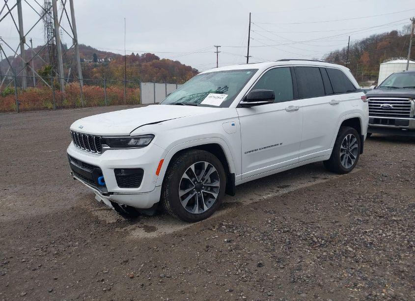 Photo 2 of 2022 Jeep Grand CHEROKEE 4XE OVERLAND 4X4 (VIN 1C4RJYD61N8776096)