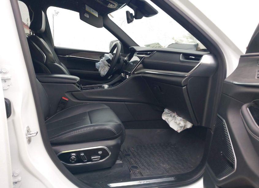 Photo 5 of 2022 Jeep Grand CHEROKEE 4XE OVERLAND 4X4 (VIN 1C4RJYD61N8776096)