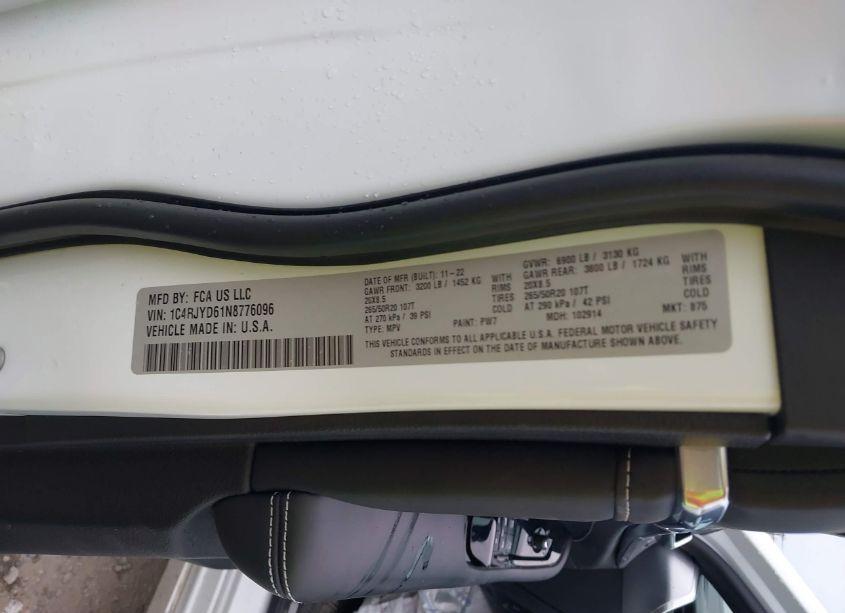 Photo 9 of 2022 Jeep Grand CHEROKEE 4XE OVERLAND 4X4 (VIN 1C4RJYD61N8776096)